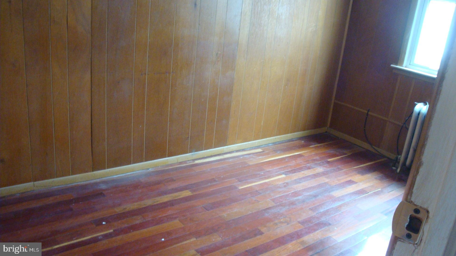 517 Hampden Road Upper Darby, PA 19082 - Photo 8 of 24