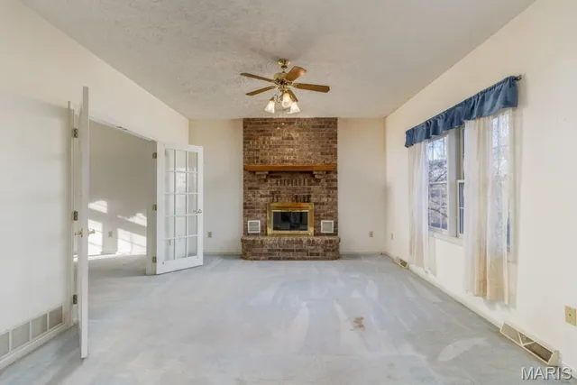 $325,000 | 17145 Lemming Lane, St. Robert, MO 65584