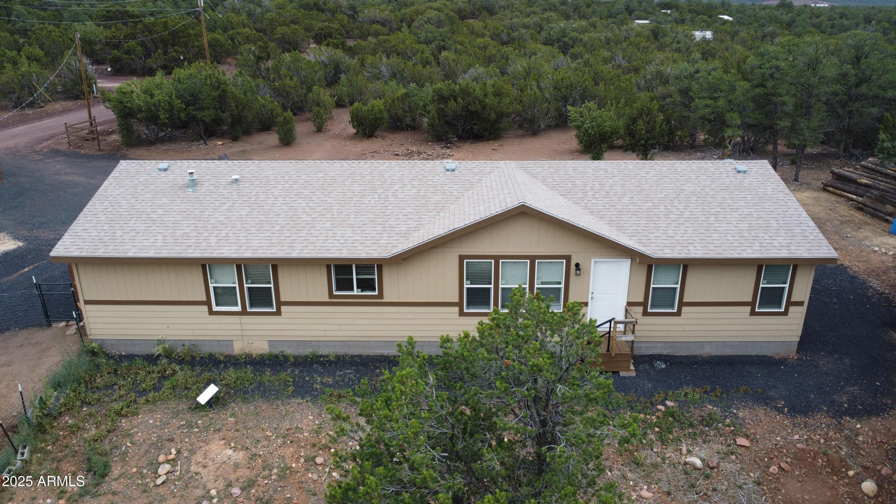 65 Co Road Show Low, AZ 85901 - Photo 22 of 38 aerial view of a house with a yard