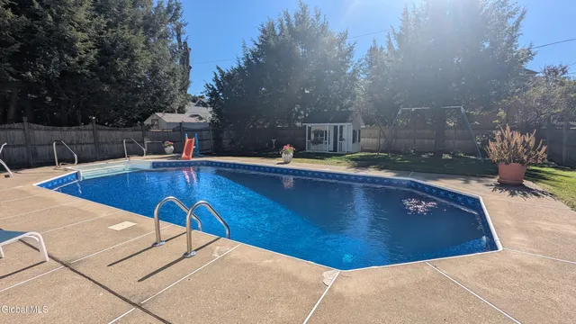 $295,000 | 18 1/2 South Park Drive, Gloversville, NY 12078