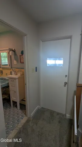 $295,000 | 18 1/2 South Park Drive, Gloversville, NY 12078