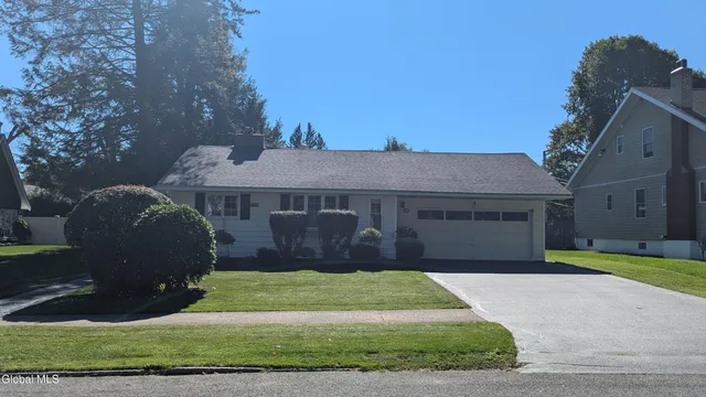 $295,000 | 18 1/2 South Park Drive, Gloversville, NY 12078