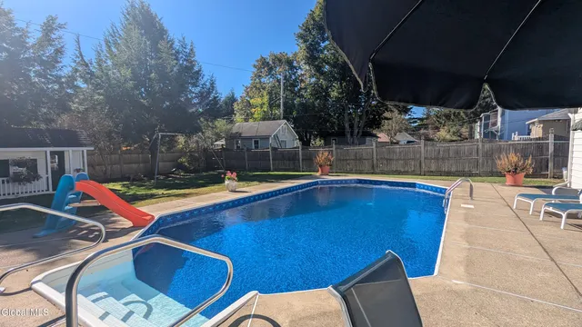 $295,000 | 18 1/2 South Park Drive, Gloversville, NY 12078