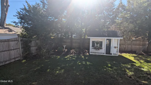 $295,000 | 18 1/2 South Park Drive, Gloversville, NY 12078