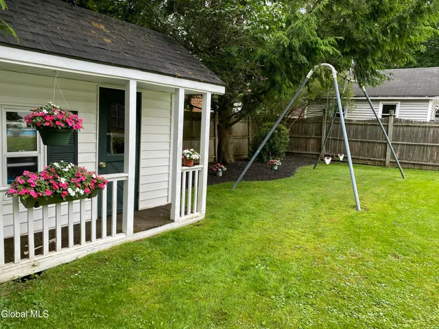 $295,000 | 18 1/2 South Park Drive, Gloversville, NY 12078