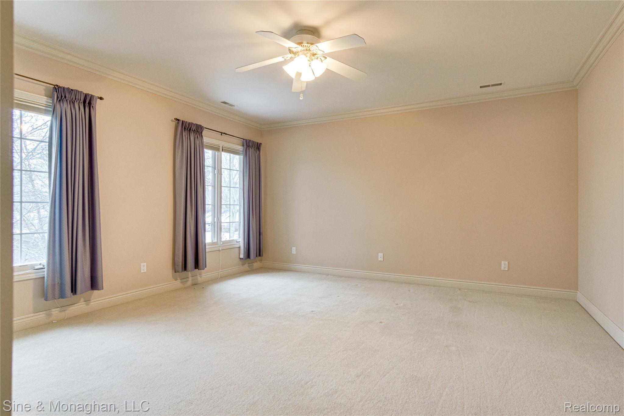 45 Roslyn Road Grosse Pointe, MI 48236 - Photo 51 of 88 Interiors (74 of 109).jpg