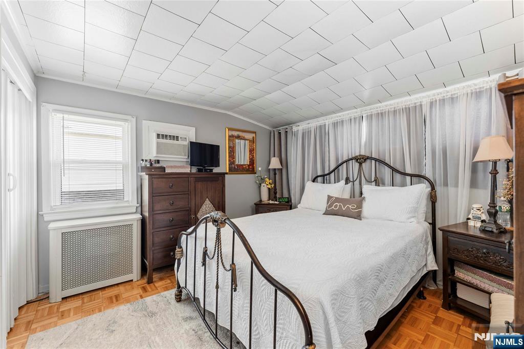 24 Robertson Road West Orange, NJ 07052 - Photo 13 of 27