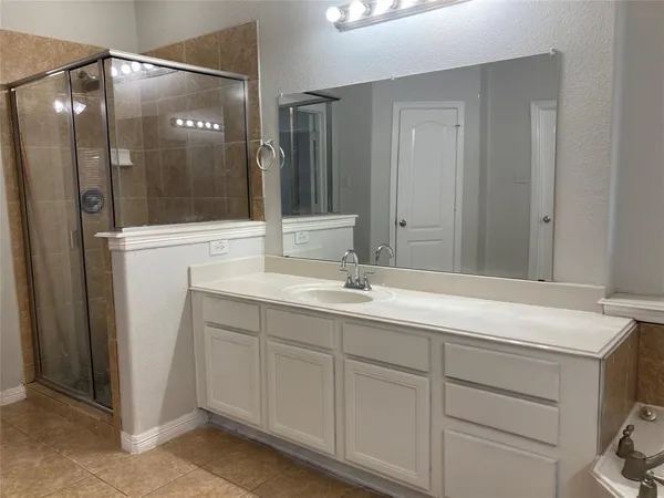 $3,595 | 2744 Ferdinand, Grand Prairie, TX 75054