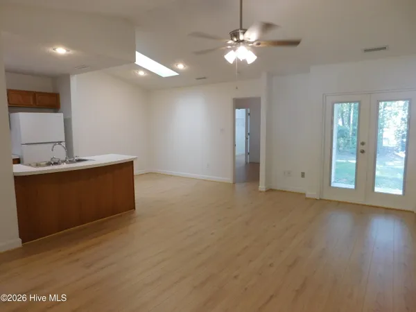 $1,500 | 208 Tobiano Drive, New Bern, NC 28562