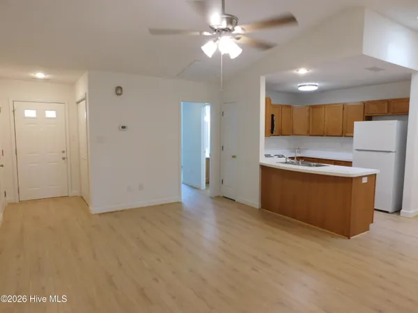 $1,500 | 208 Tobiano Drive, New Bern, NC 28562