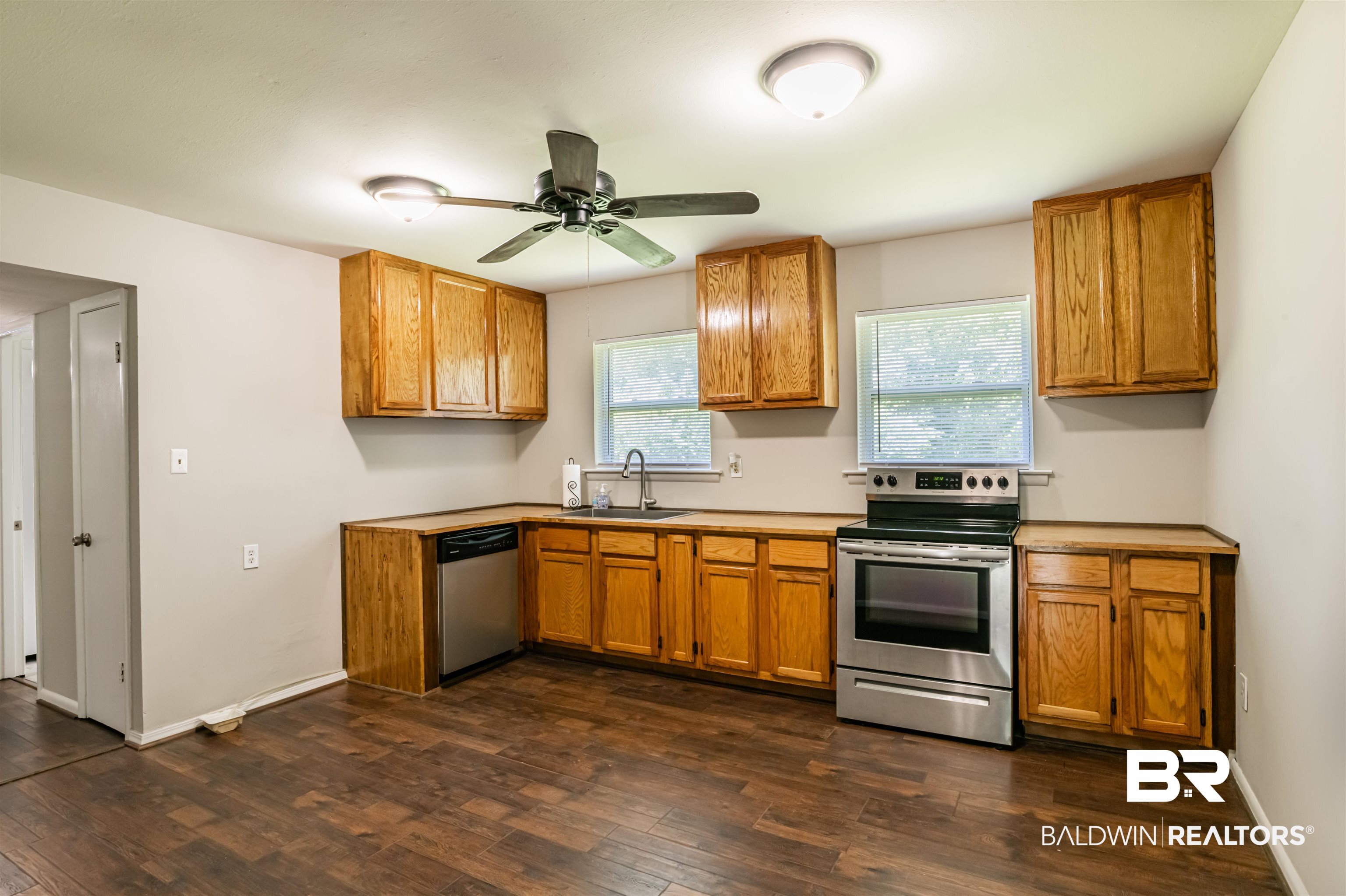 11020 Pioneer Road Theodore, AL 36582 - Photo 14 of 26