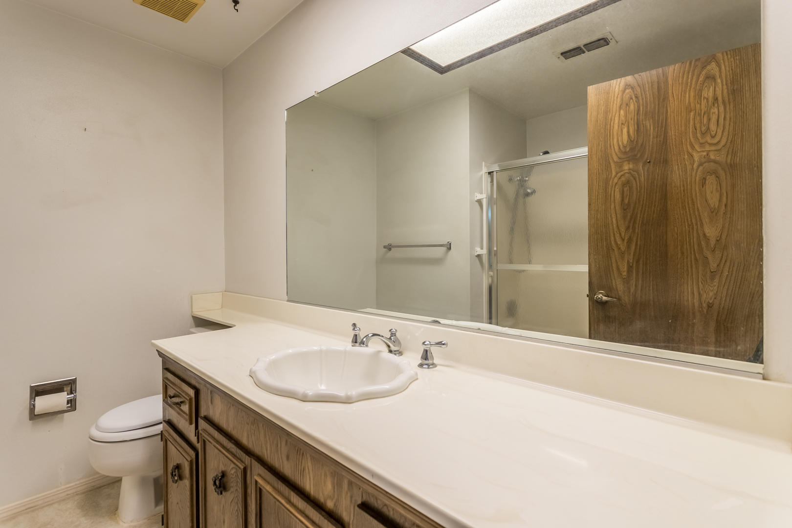 1196 Ruthie Lane Redding, CA 96002 - Photo 13 of 21 49 bathroom