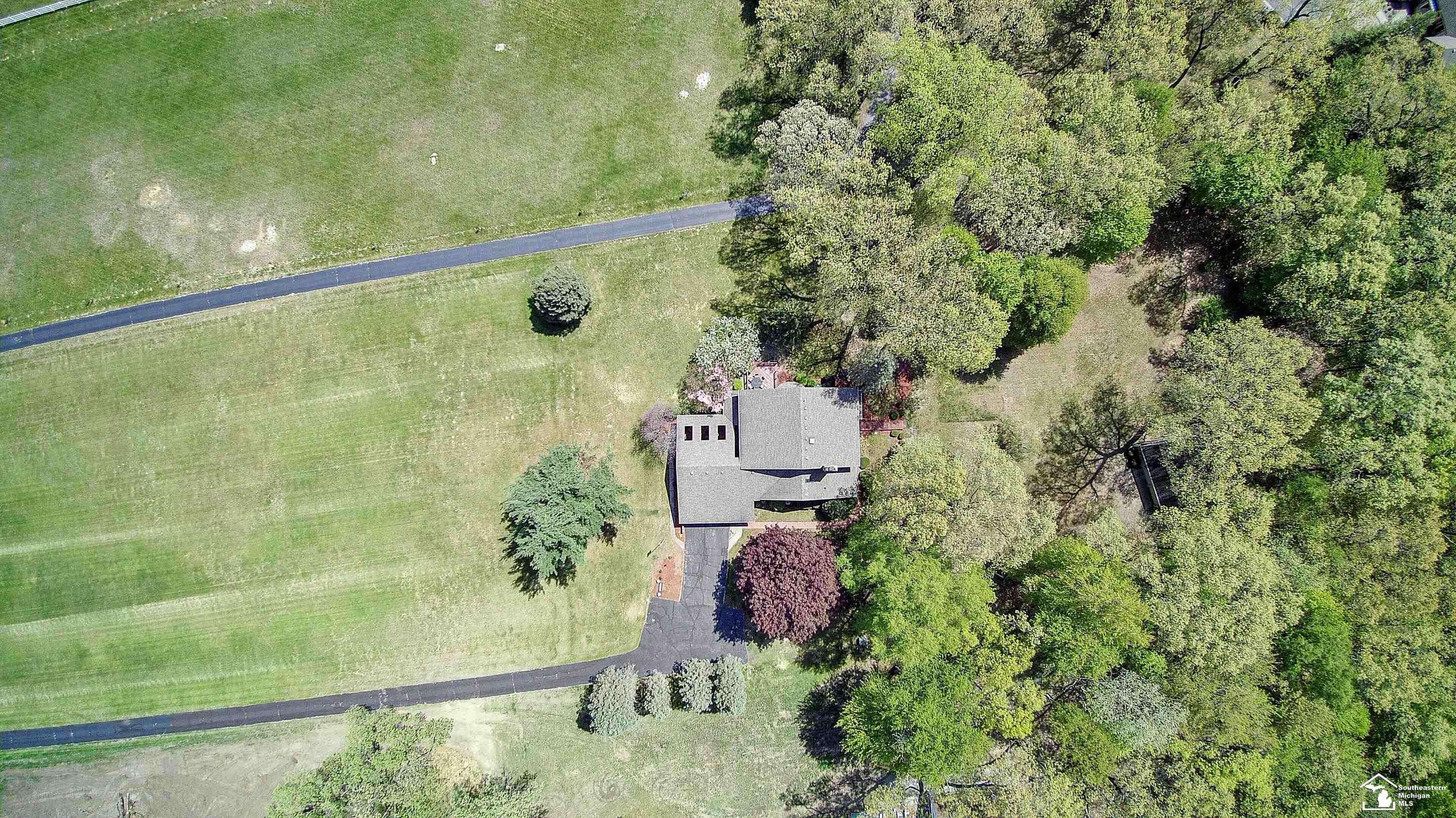 1975 West Erie Road Temperance, MI 48182 - Photo 5 of 43