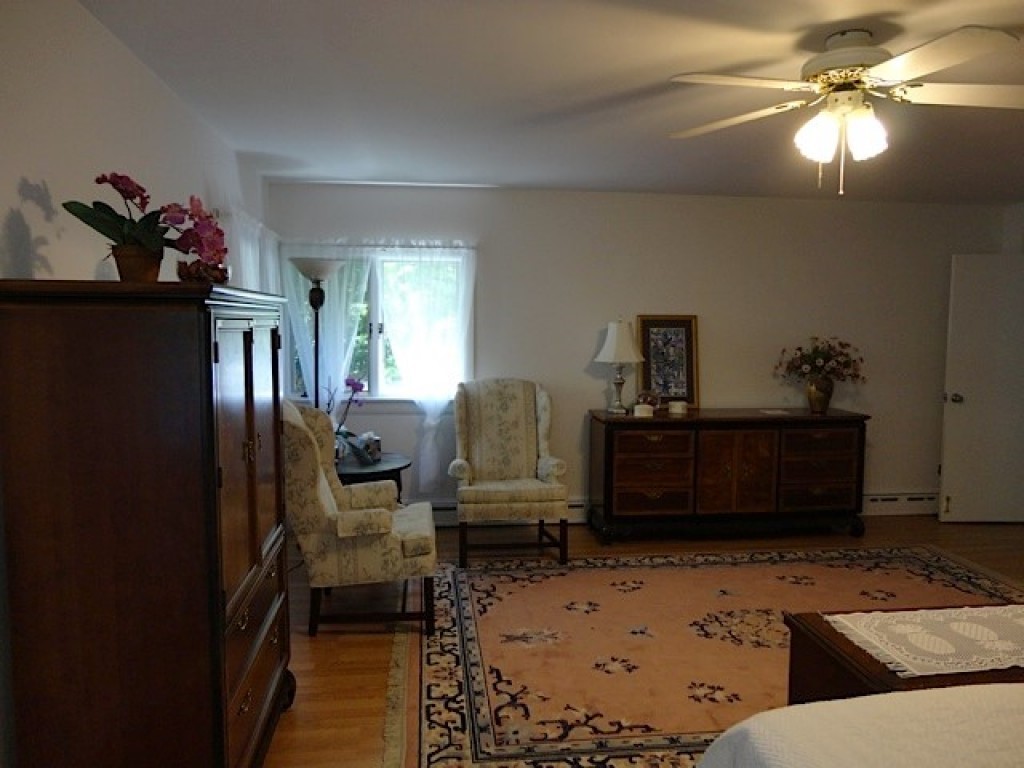 100 Robinson Road Nashua, NH 03060 - Photo 14 of 35