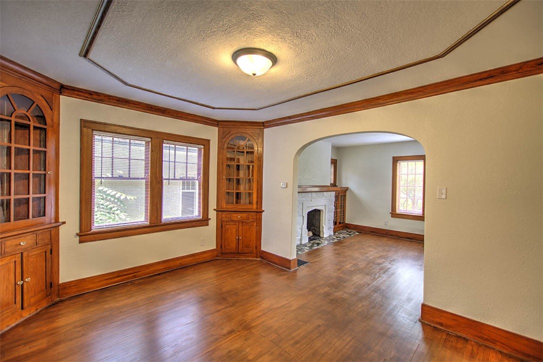 311 North Oakcrest Avenue Decatur, IL 62522 - Photo 12 of 34