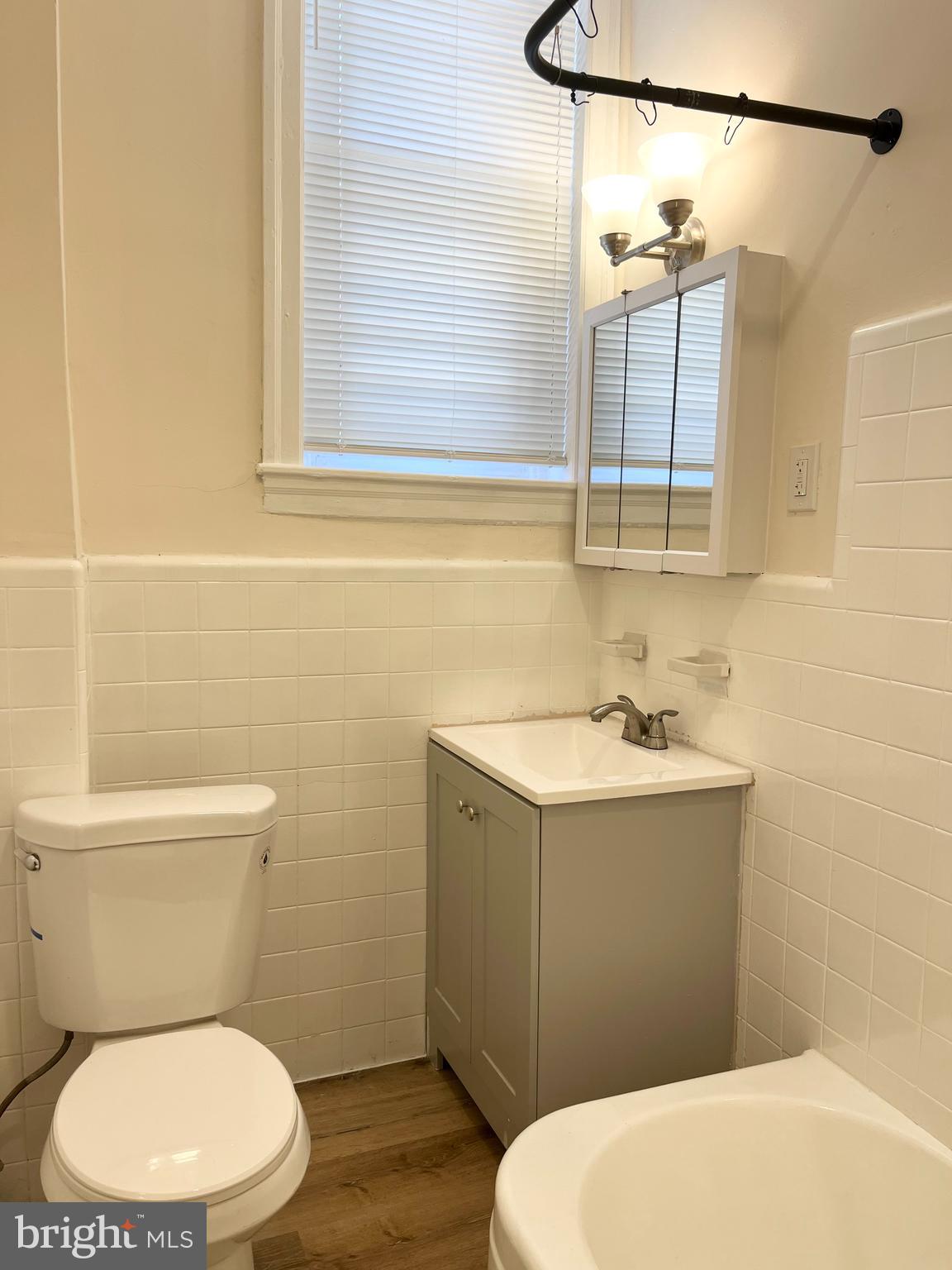 6249 Reedland Street, Unit 1F Philadelphia, PA 19142 - Photo 3 of 9