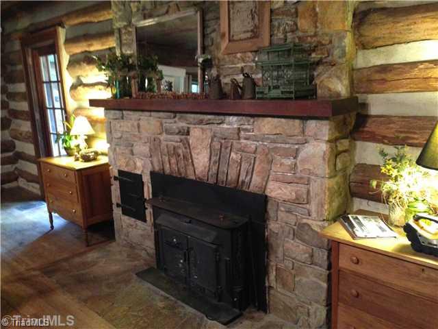 796 Ransom Road Winston-Salem, NC 27106 - Photo 5 of 15 Den/Family/Great Room.