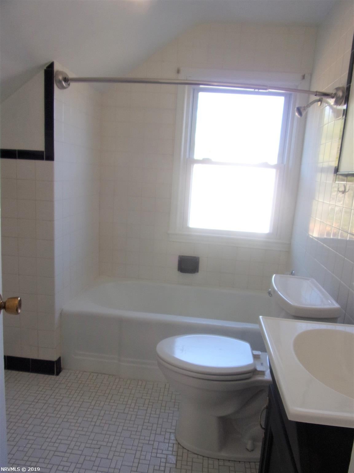 602 Fort Branch Road Pearisburg, VA 24134 - Photo 29 of 36 Gallery Image 29