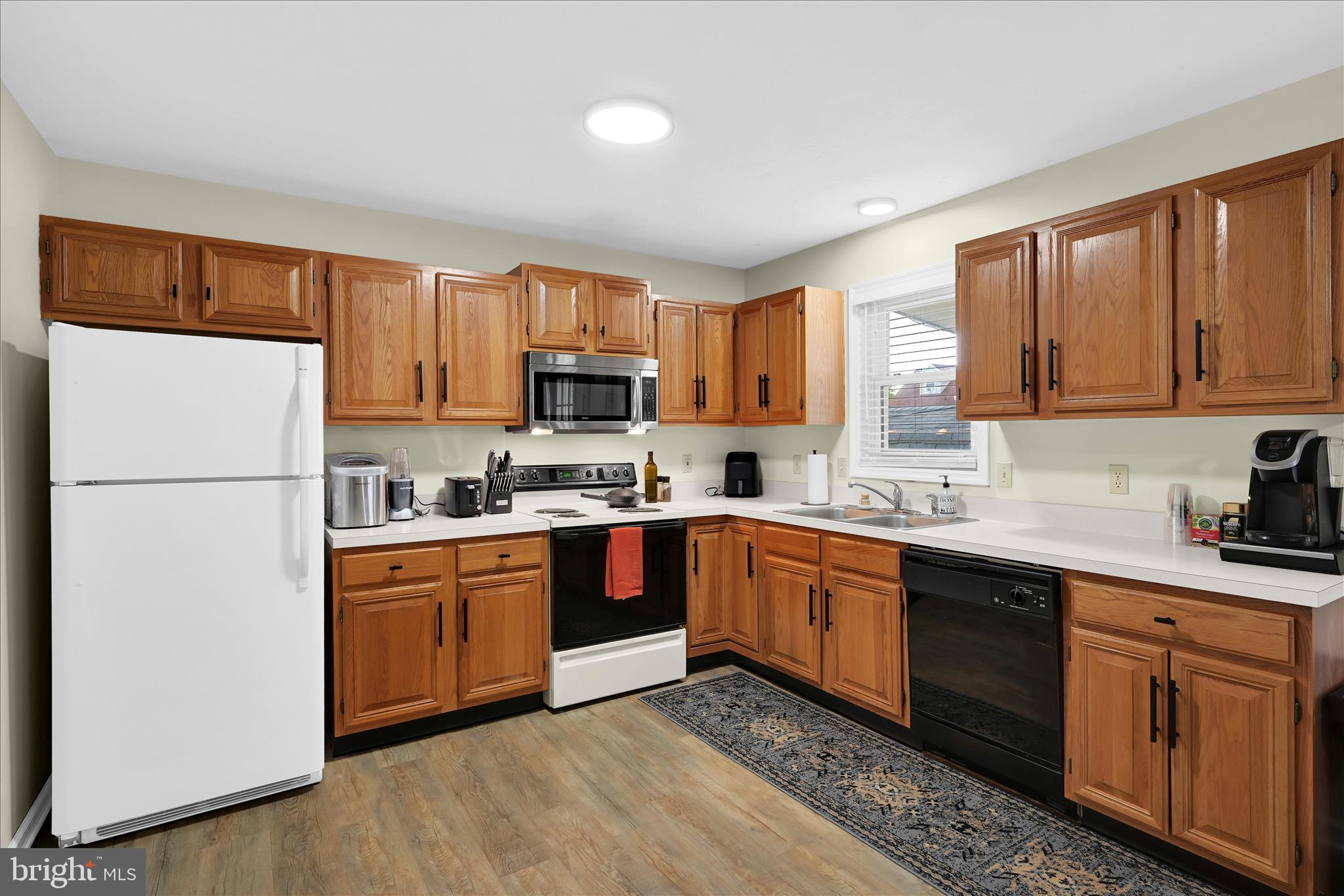 84 Redstone Circle Reinholds, PA 17569 - Photo 11 of 34 Kitchen