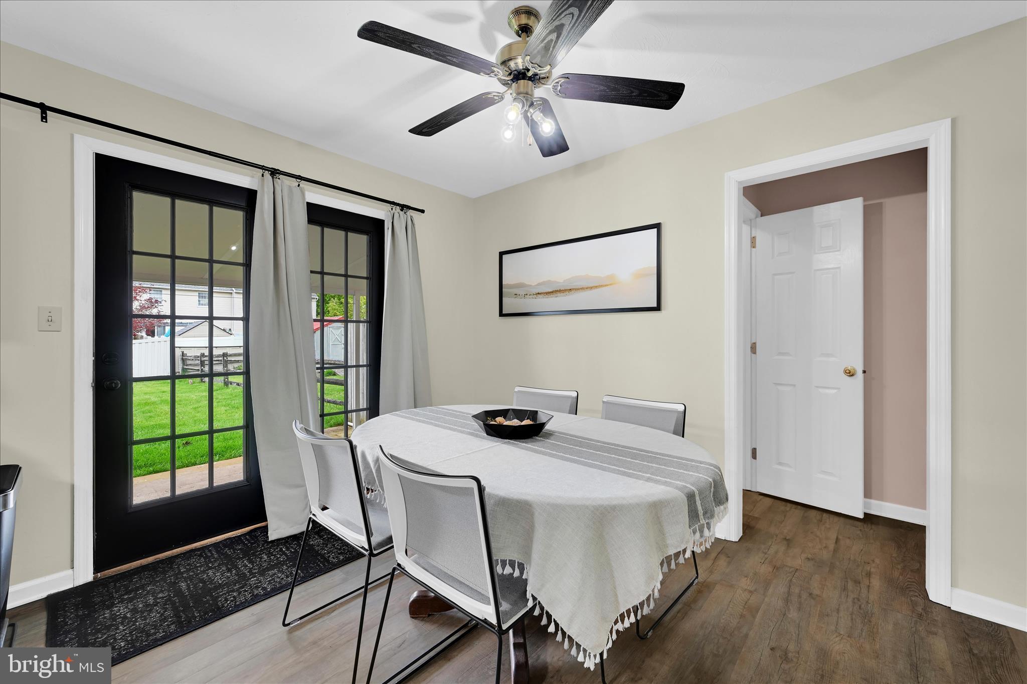 84 Redstone Circle Reinholds, PA 17569 - Photo 7 of 34 Dining Area