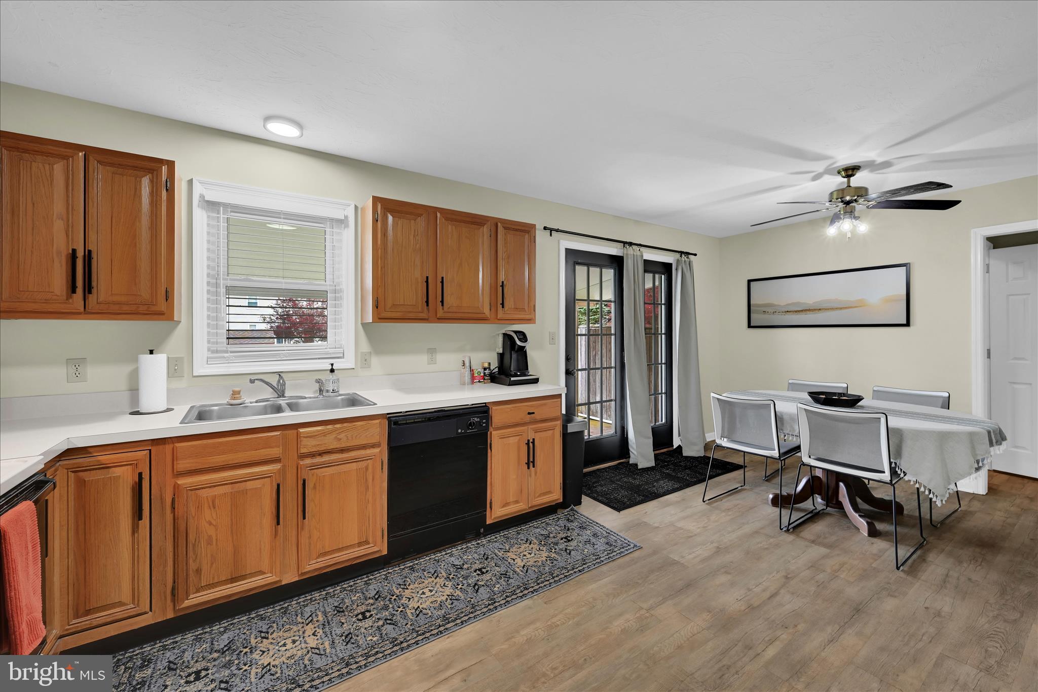84 Redstone Circle Reinholds, PA 17569 - Photo 9 of 34 Kitchen