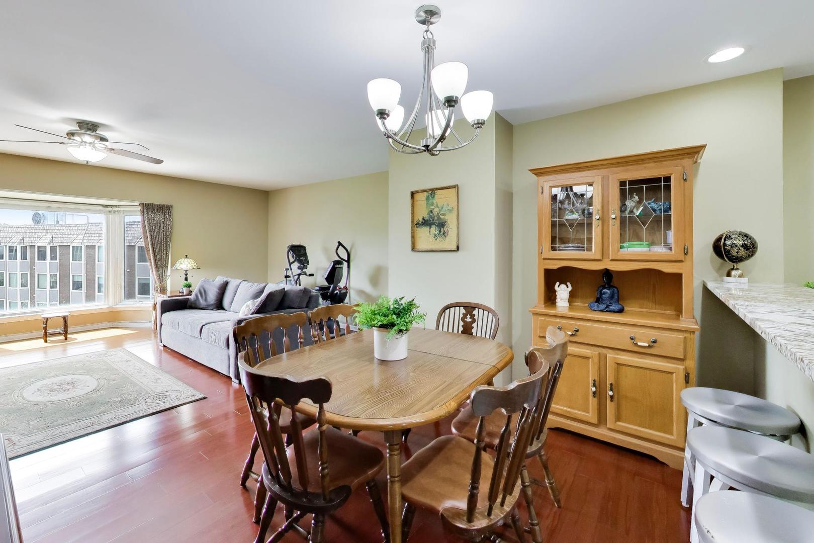 201 Thames Parkway, Unit 3G Park Ridge, IL 60068 - Photo 11 of 27