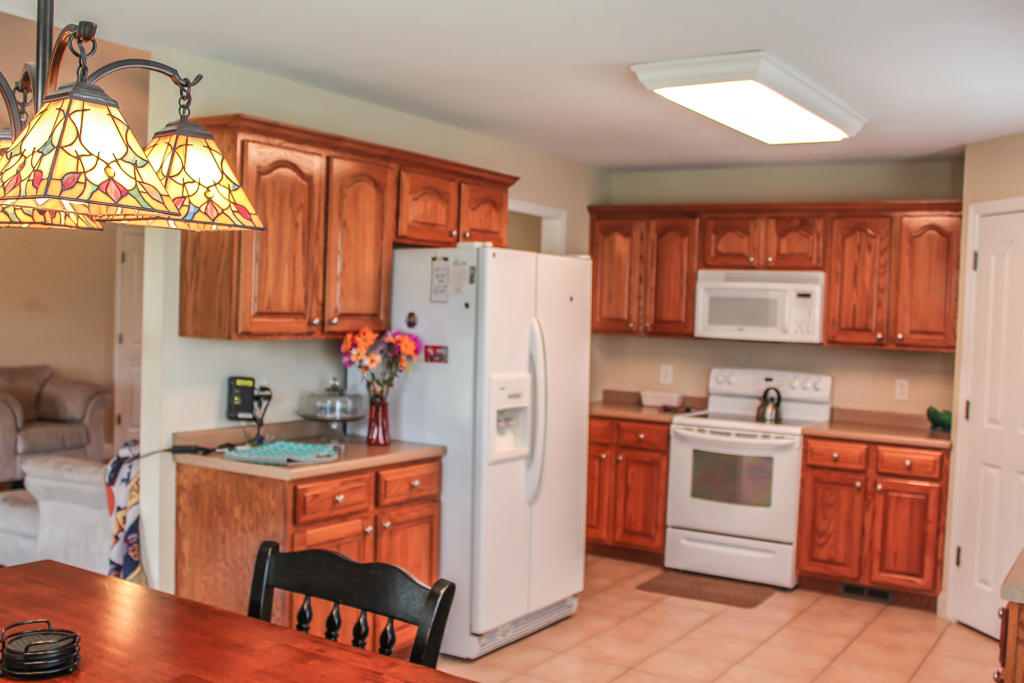 111 West Mountain View Road Corryton, TN 37721 - Photo 3 of 17 2