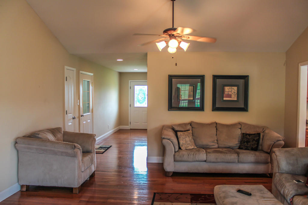 111 West Mountain View Road Corryton, TN 37721 - Photo 10 of 17 9