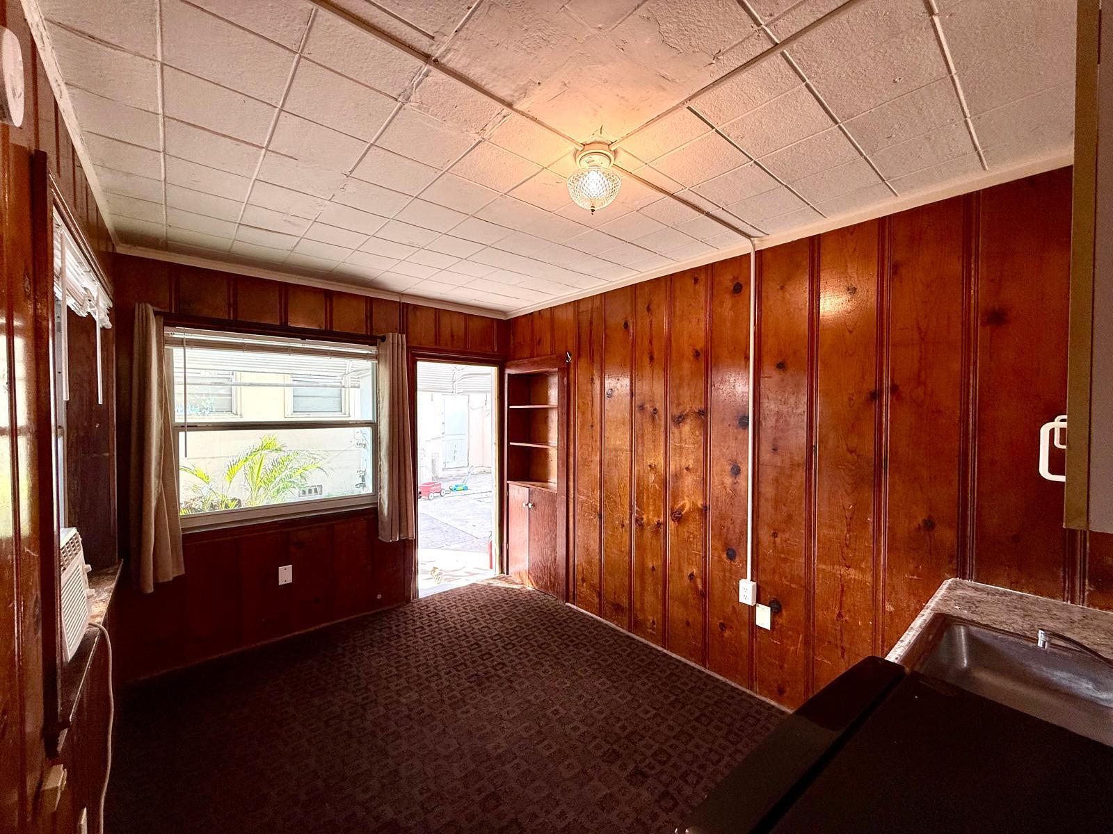 515 57th Street, Unit 6 West Palm Beach, FL 33407 - Photo 3 of 7 5c0506ec-3a2f-4362-99cb-a8d38ef5c05c