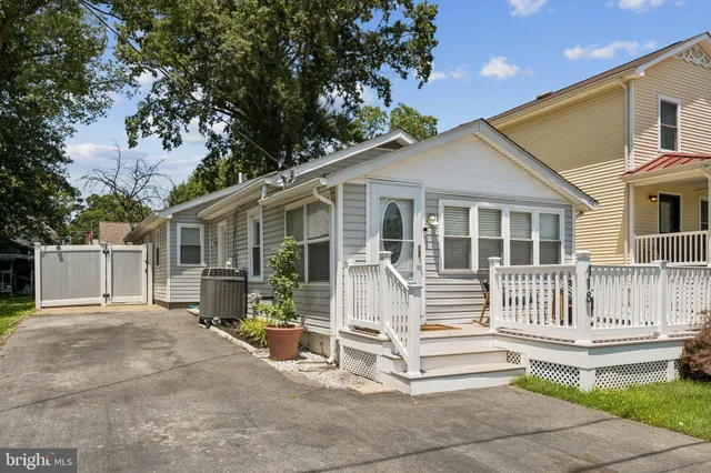 $3,100 | 418 Silver Run Road, Edgewater, MD 21037