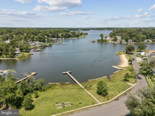 $3,100 | 418 Silver Run Road, Edgewater, MD 21037