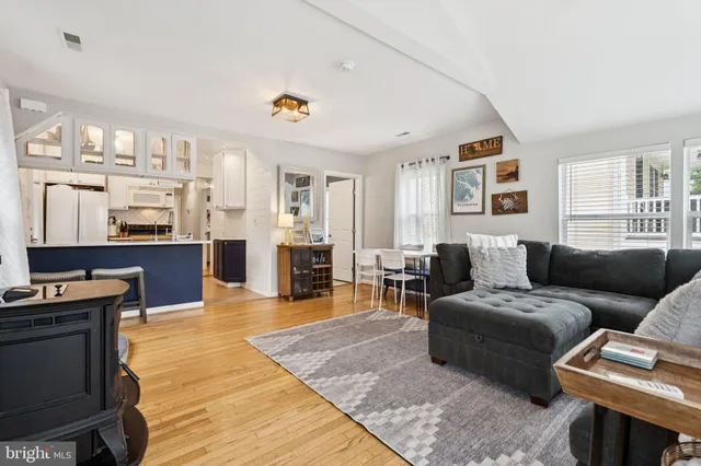 $3,100 | 418 Silver Run Road, Edgewater, MD 21037