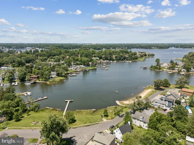 $3,100 | 418 Silver Run Road, Edgewater, MD 21037