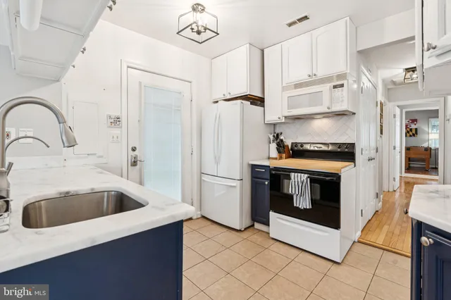 $3,100 | 418 Silver Run Road, Edgewater, MD 21037