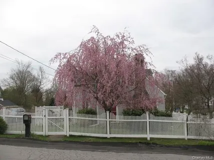 $419,900 | 31 Oneonta Road, Carmel, NY 10512