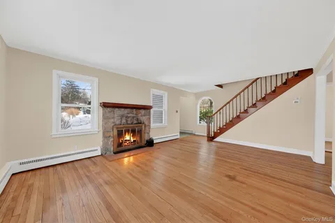 $419,900 | 31 Oneonta Road, Carmel, NY 10512