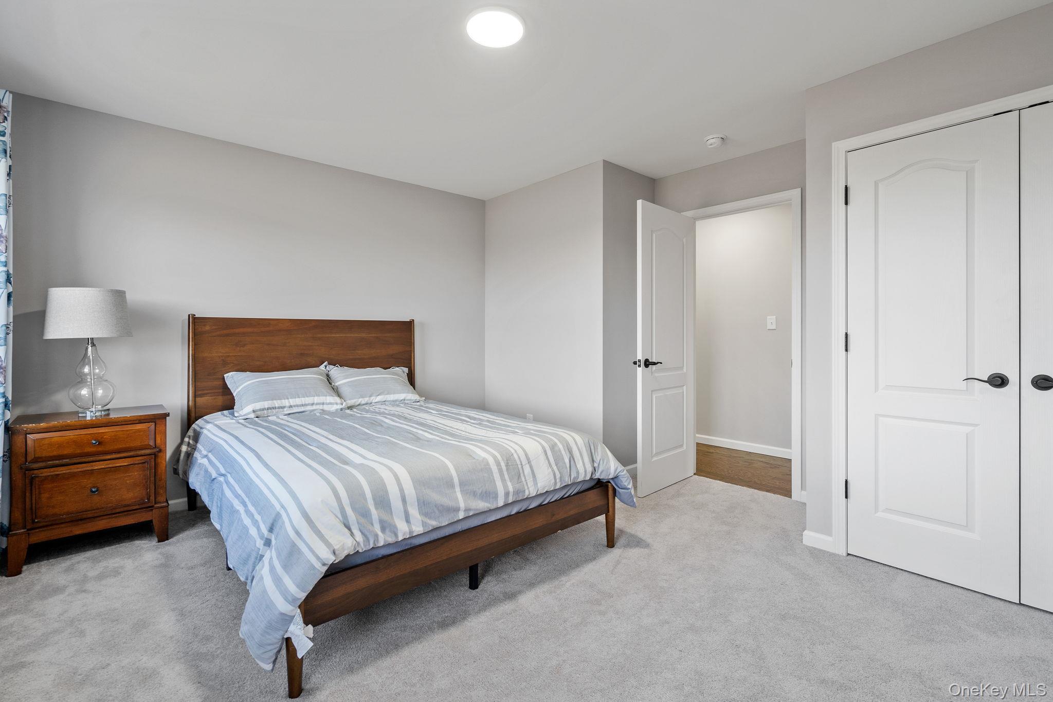 10 Harrier Ridge Drive Wallkill, NY 12589 - Photo 31 of 46 Bedroom with light colored carpet