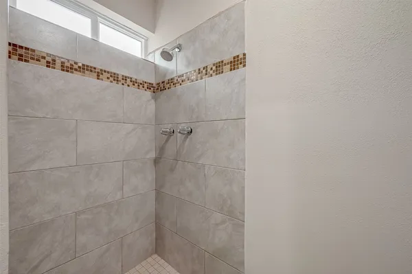 $1,900 | 11522 Saulsworth Street, Houston, TX 77099