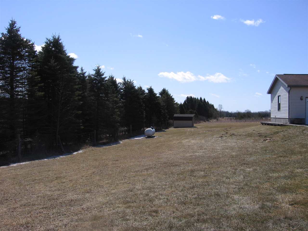 8133 Curtis Road Hale, MI 48739 - Photo 3 of 25 1859271-2.JPG