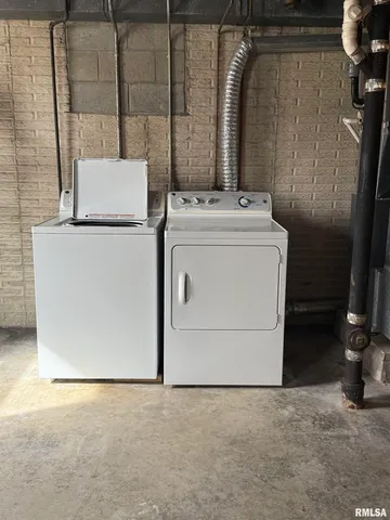 $1,275 | 2843 High Point Drive, Davenport, IA 52806