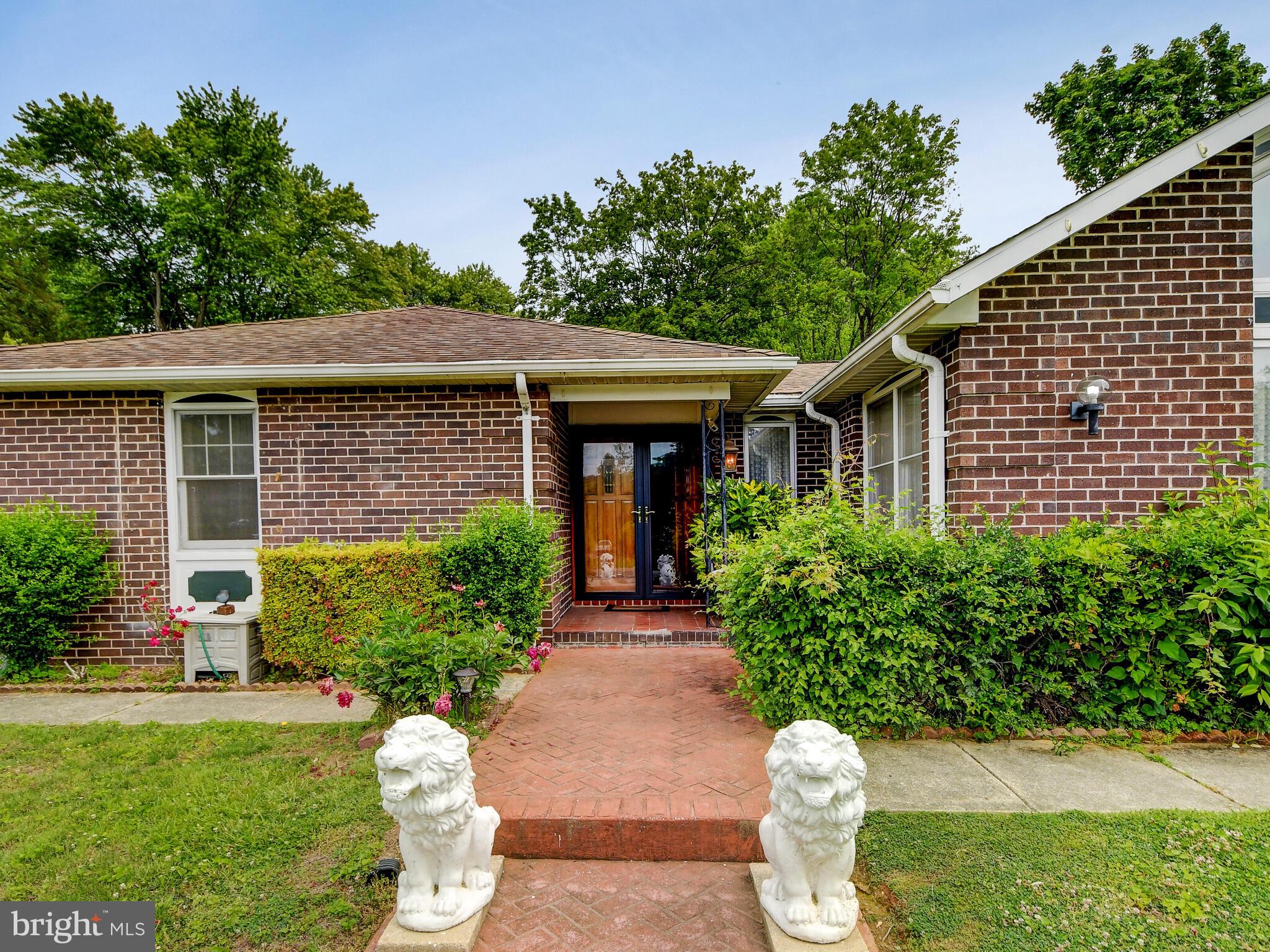 6 Linlow Court Baltimore, MD 21286 - Photo 2 of 43