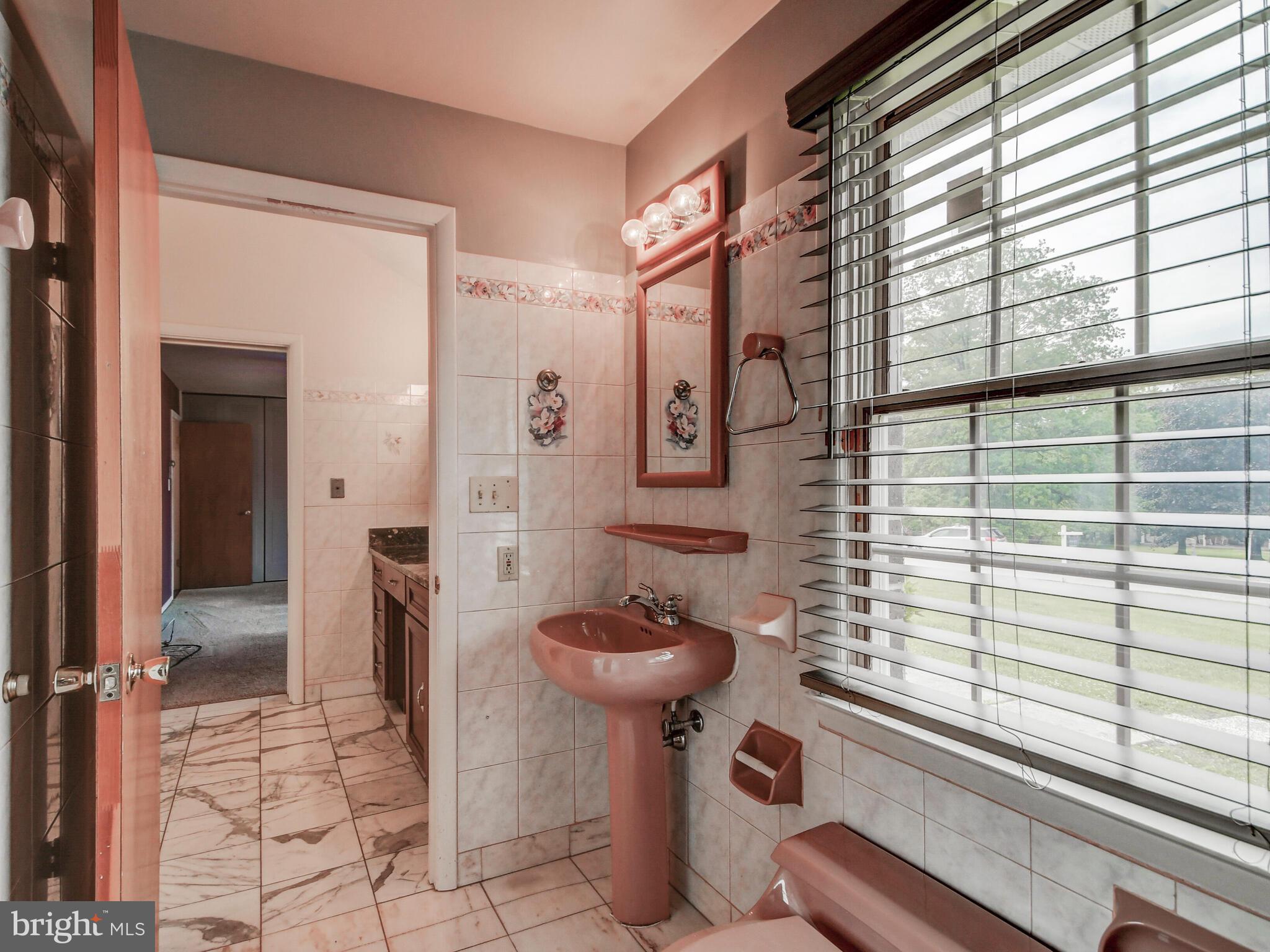 6 Linlow Court Baltimore, MD 21286 - Photo 28 of 43