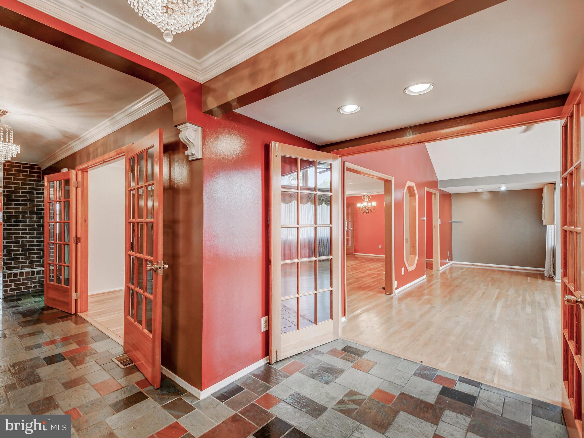 6 Linlow Court Baltimore, MD 21286 - Photo 4 of 43