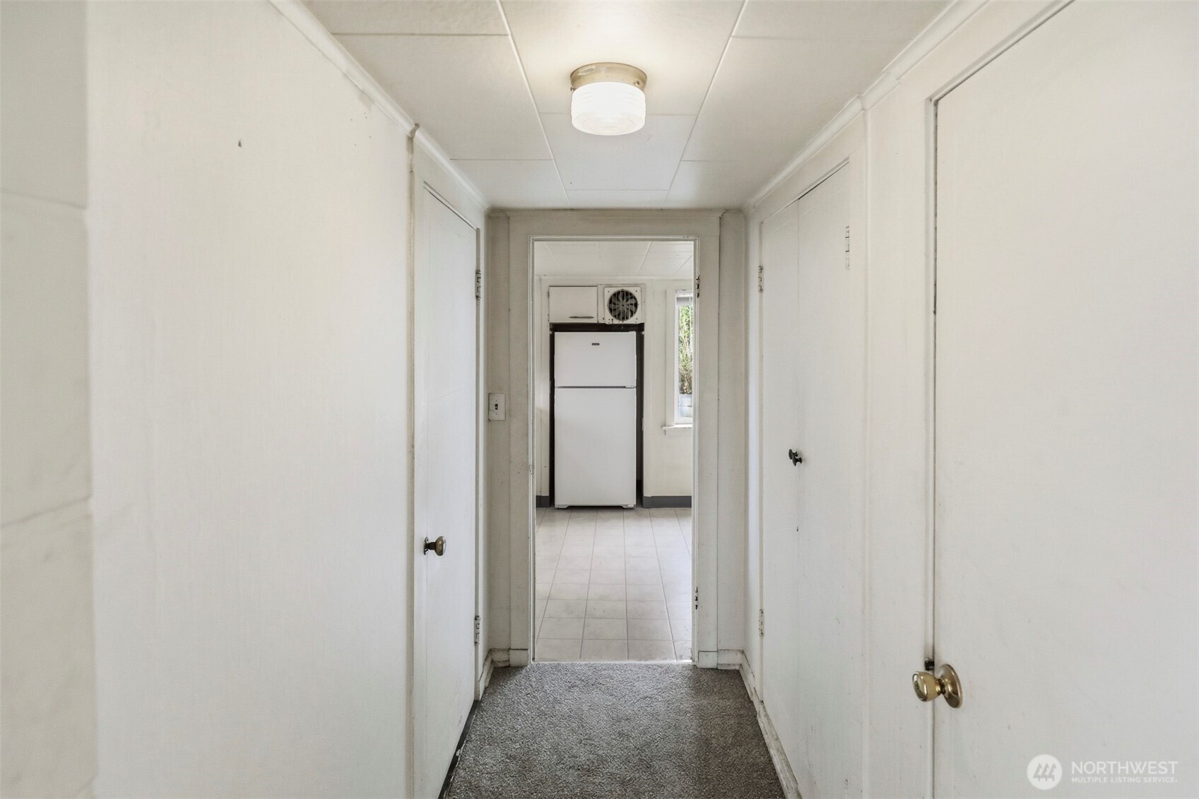 1817 34th Street Everett, WA 98201 - Photo 13 of 19 a view of hallway with a hallway