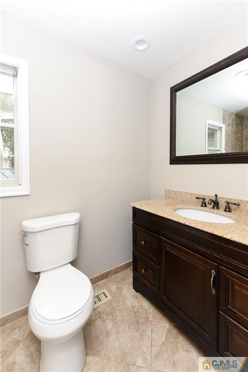 7 Robertsville Road Freehold, NJ 07728 - Photo 14 of 25 Gallery Image 14
