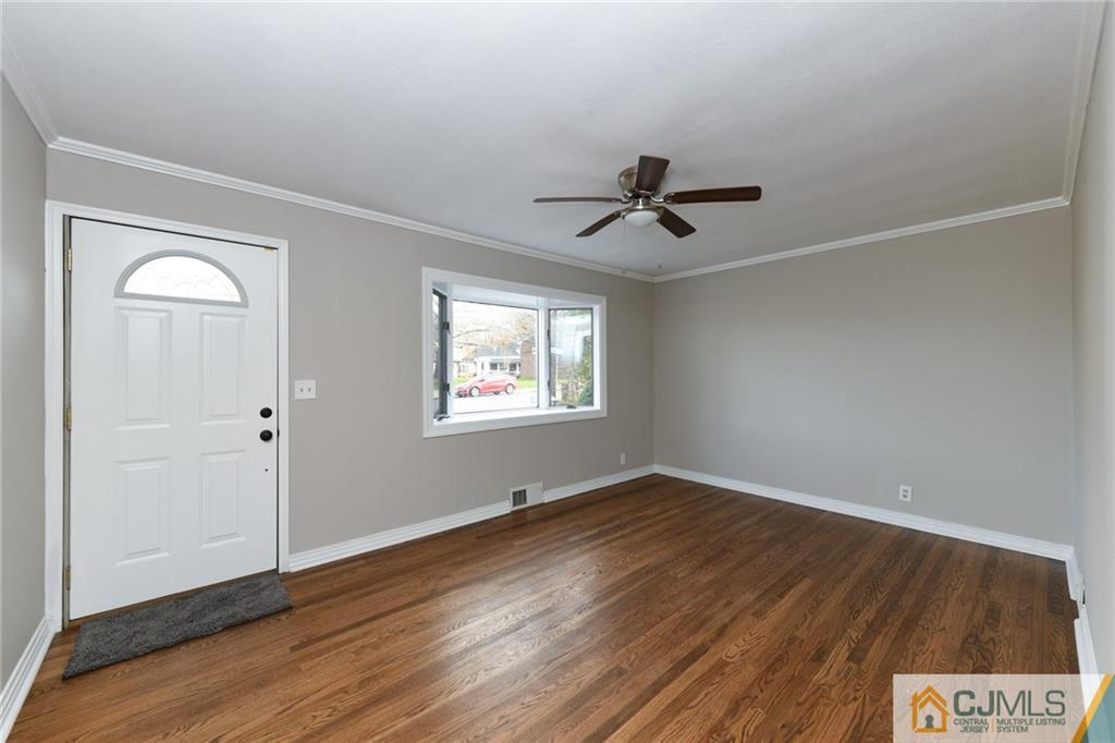 7 Robertsville Road Freehold, NJ 07728 - Photo 4 of 25 Gallery Image 4