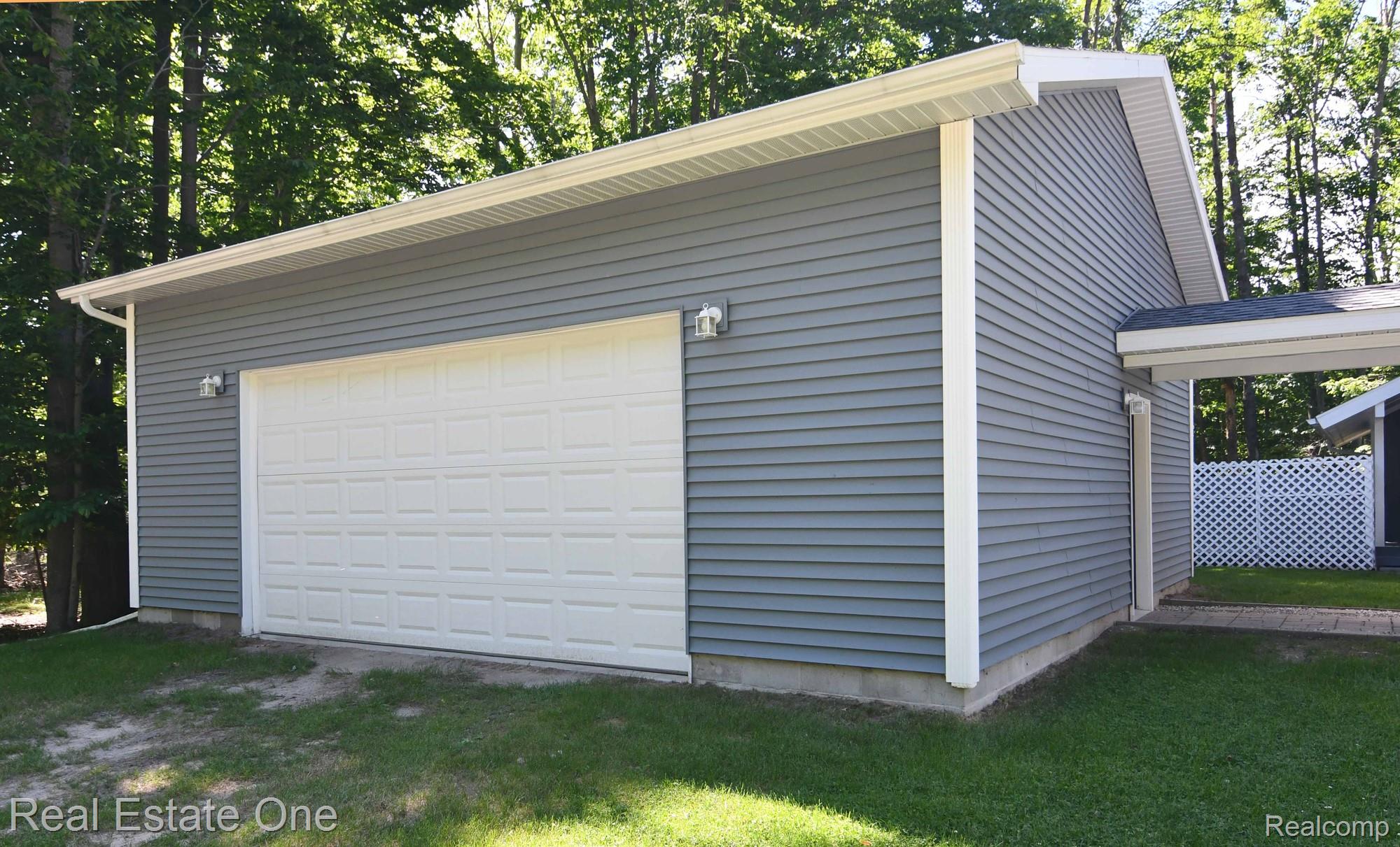 Detached 2nd Garage 