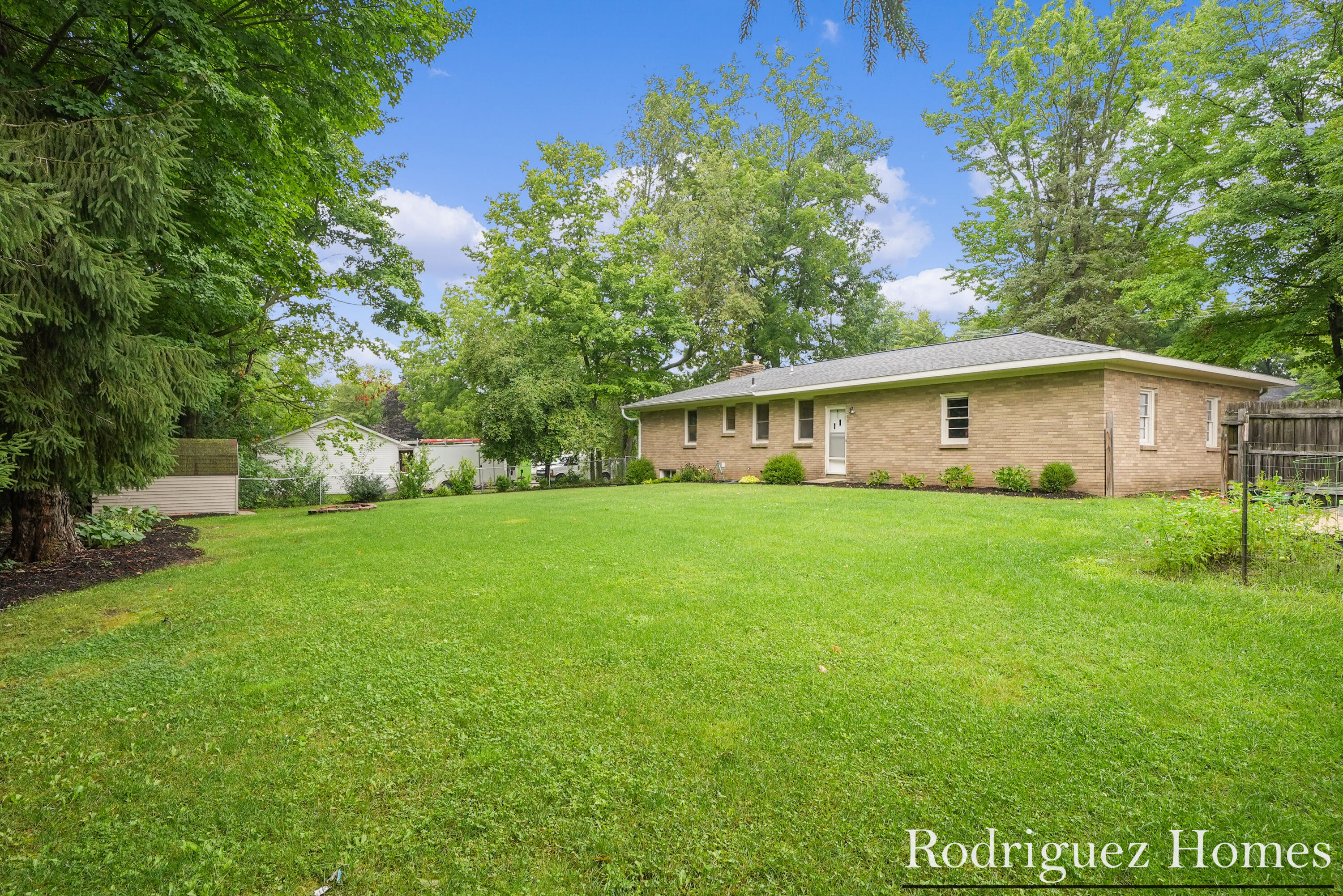 2360 Bauer Road Jenison, MI 49428 - Photo 27 of 29 DSC02885