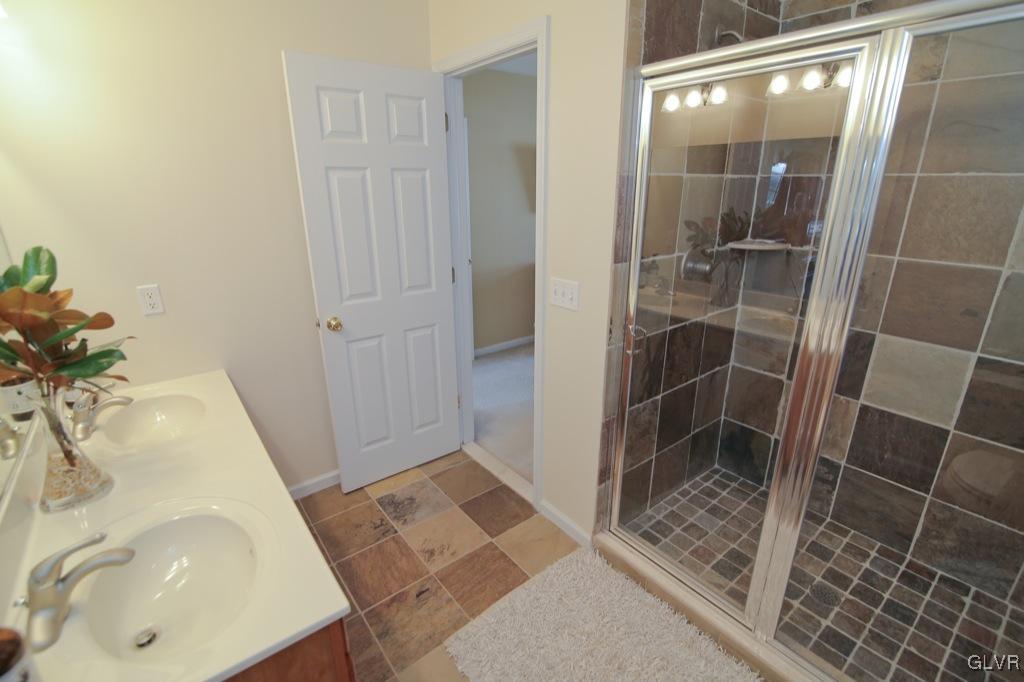 4146 Walter Road Bethlehem, PA 18020 - Photo 17 of 32 Gallery Image 17