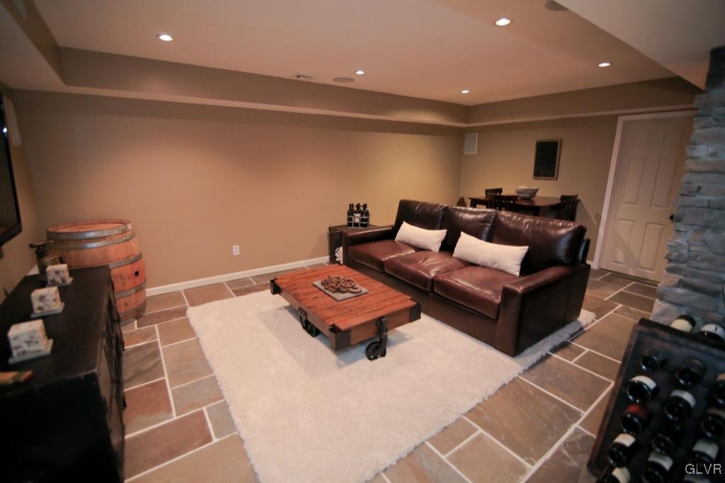 4146 Walter Road Bethlehem, PA 18020 - Photo 25 of 32 Gallery Image 25
